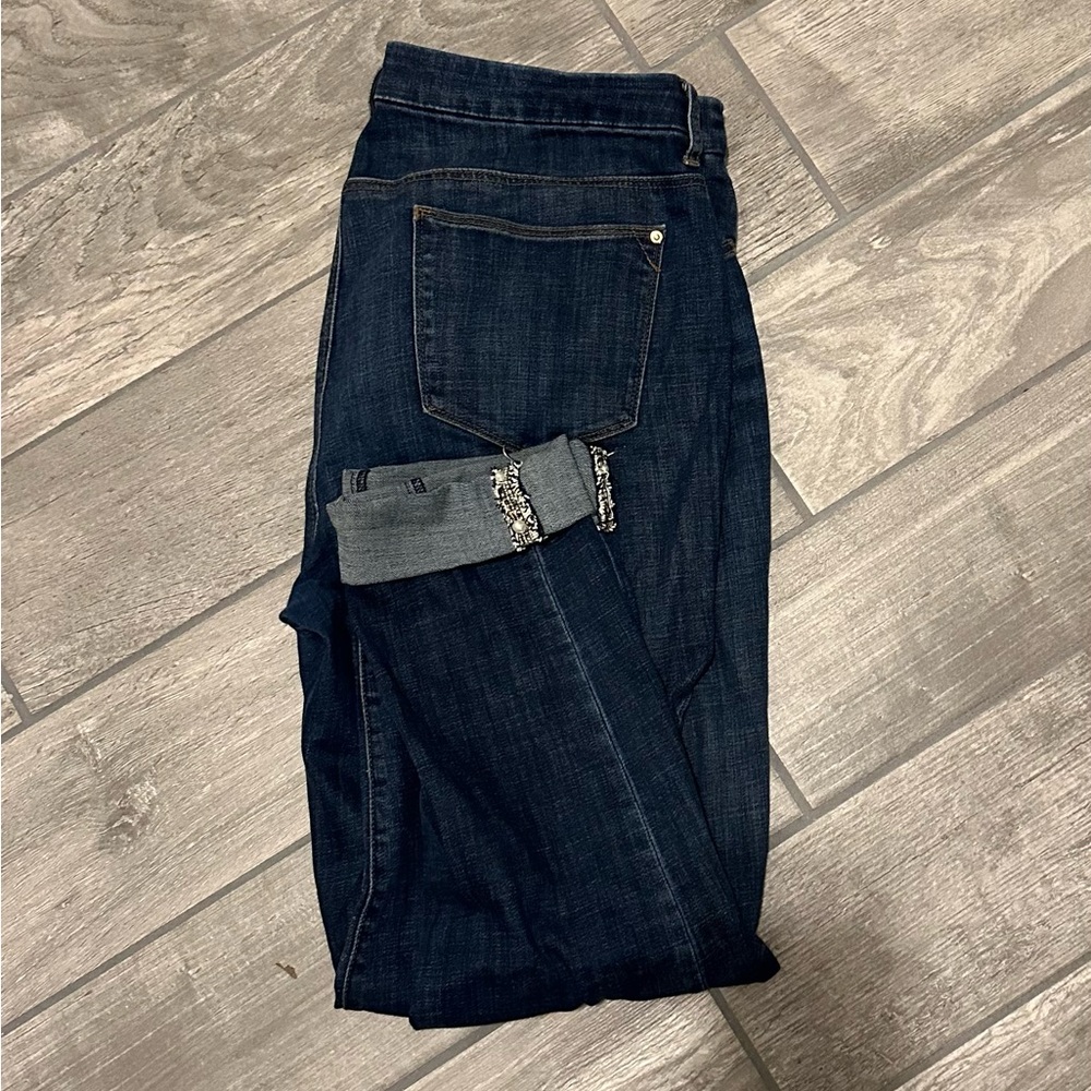 Chico’s So Slimming Girlfriend Slim Leg Ankle Jeans w/ Pears women size 12 R